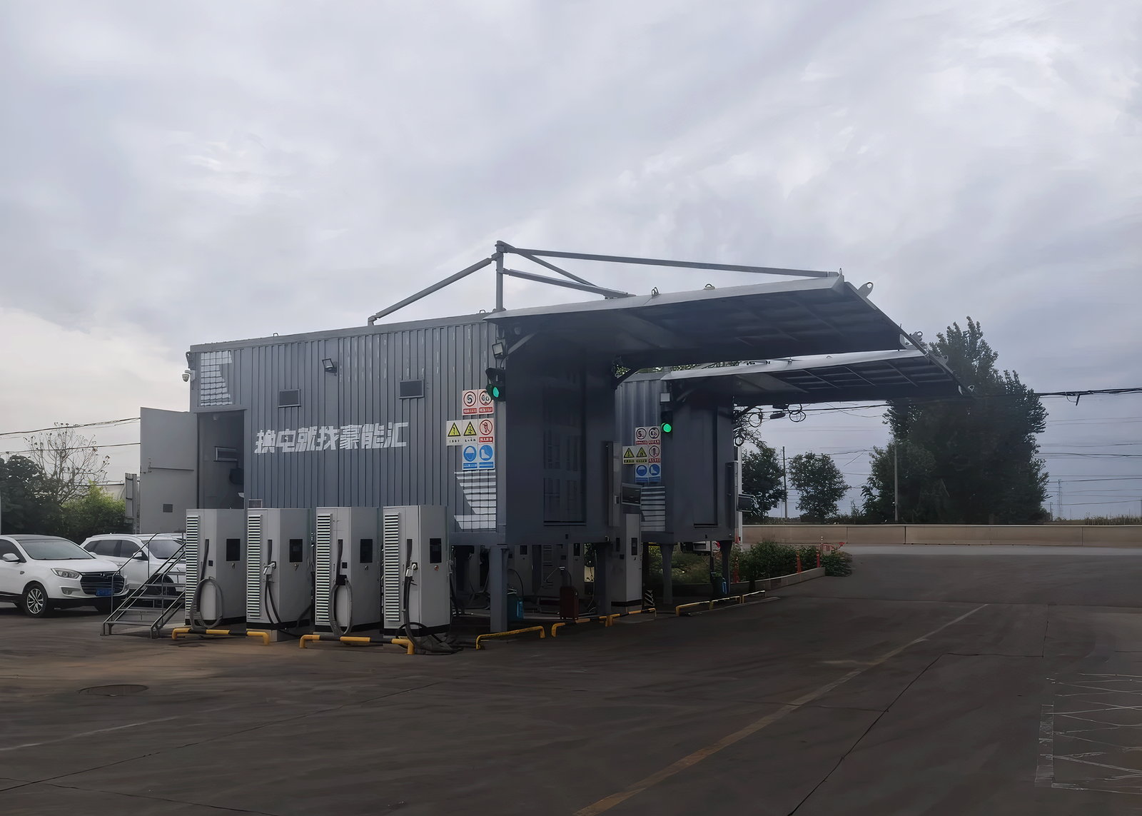 Battery-swapping station used by electric freight trucks in China
